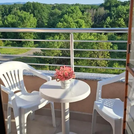 Apartment отличен двустаен