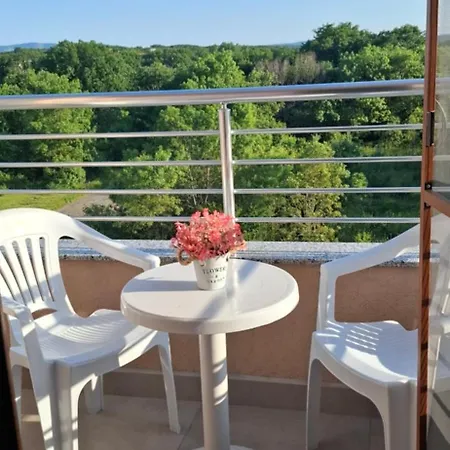 отличен двустаен Apartment *