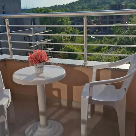 отличен двустаен Apartment