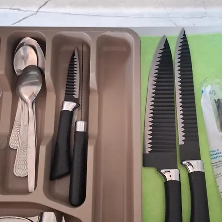 отличен двустаен *