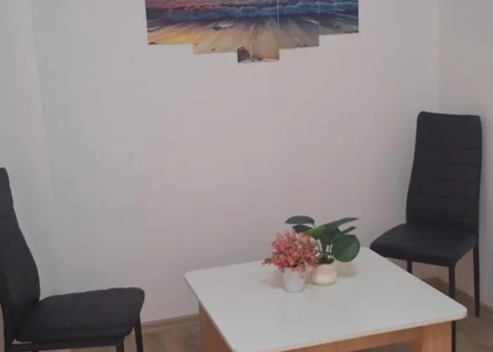 отличен двустаен * 프리모르스코