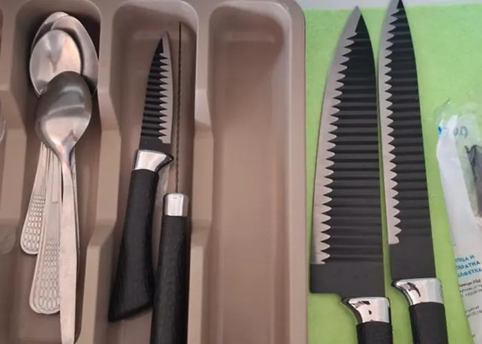 отличен двустаен *